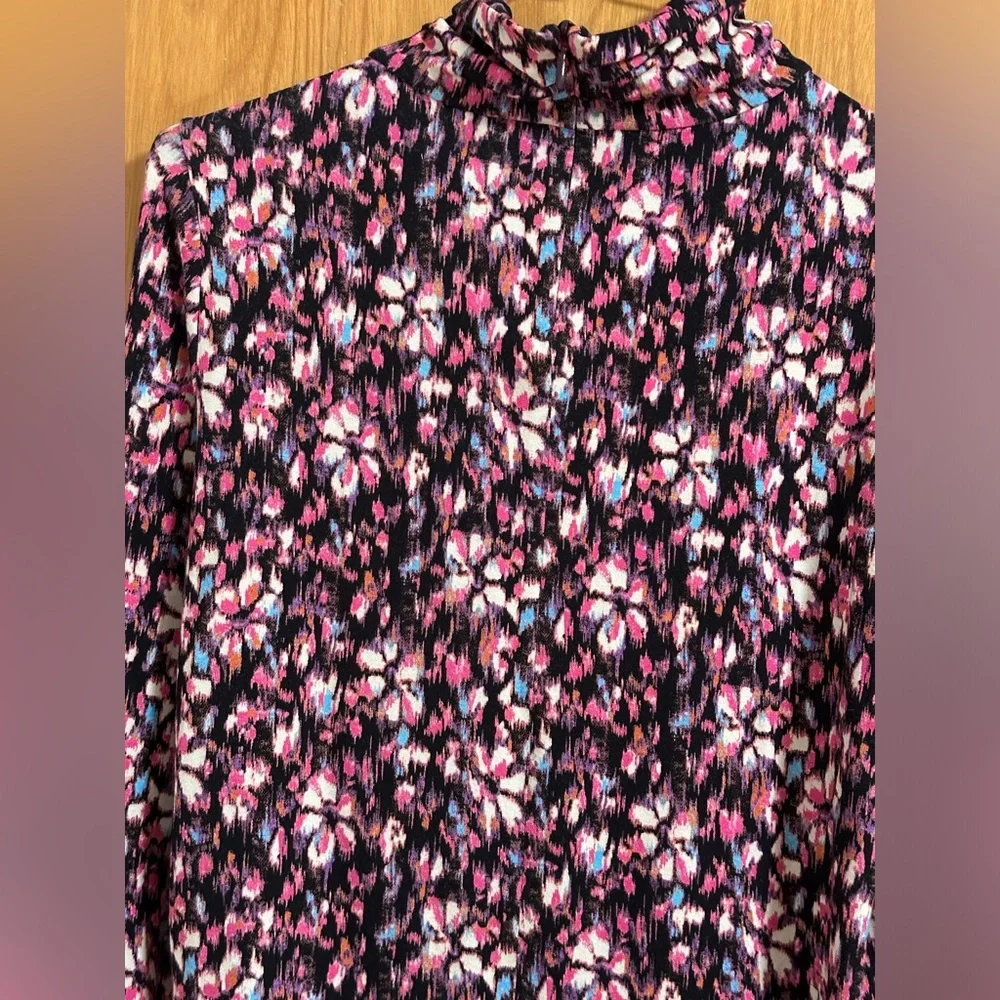 Isabel Marant Étoile
Isabel Marant Étoile Lou Ruched Long Sleeve Turtleneck - Picture 5 of 15